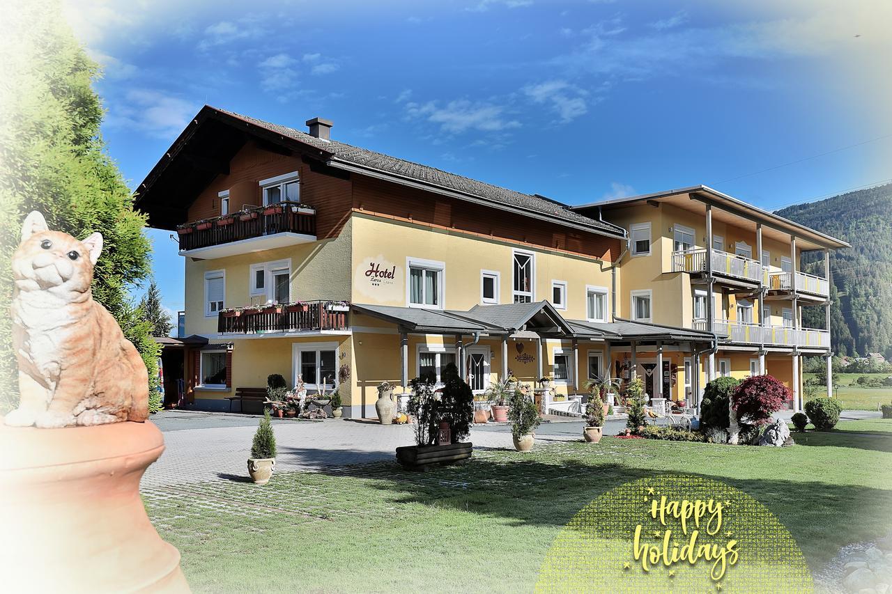 Hotel Garni Zerza Tröpolach エクステリア 写真