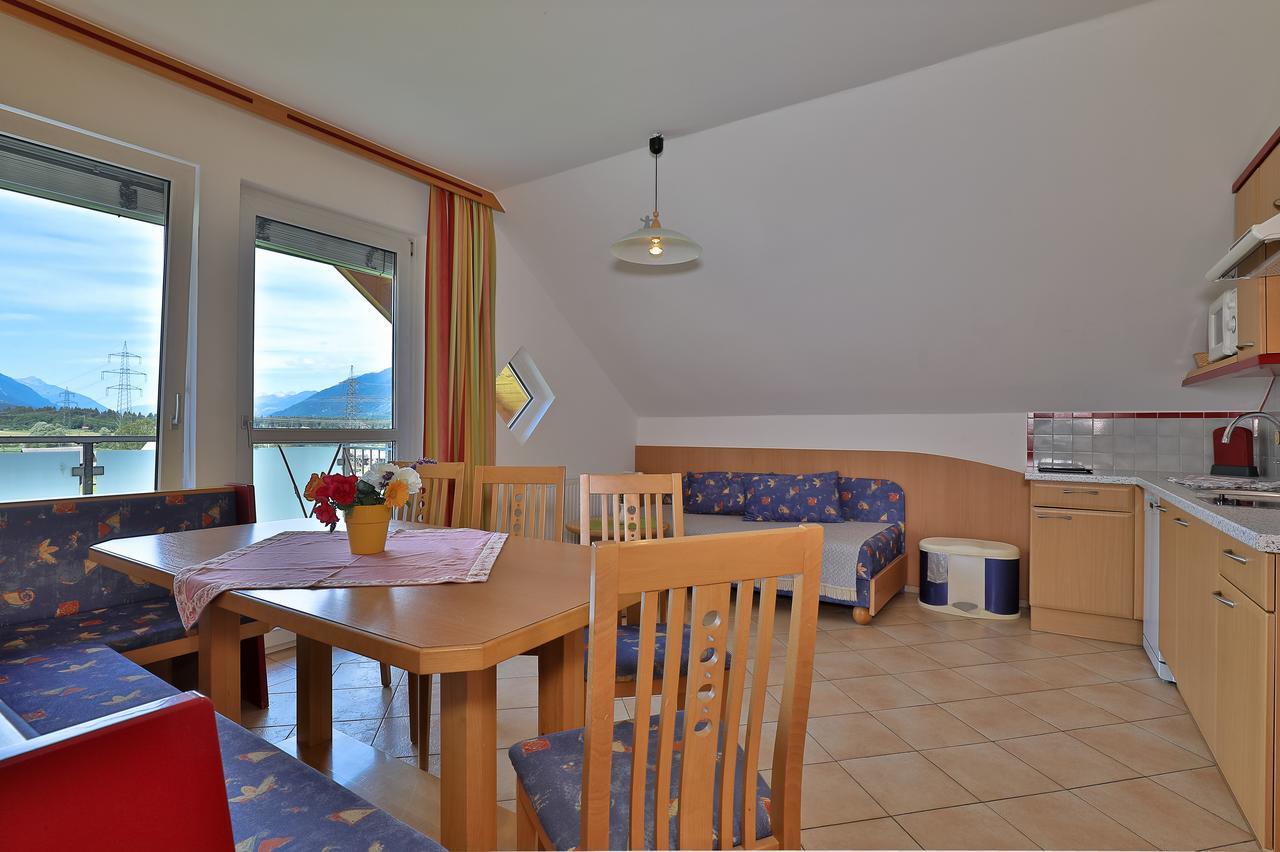 Hotel Garni Zerza Tröpolach エクステリア 写真