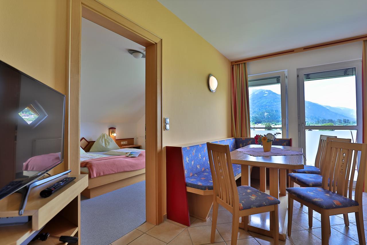 Hotel Garni Zerza Tröpolach エクステリア 写真
