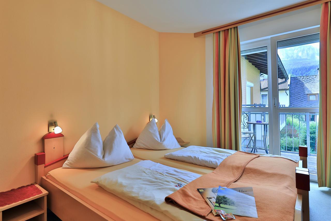 Hotel Garni Zerza Tröpolach エクステリア 写真